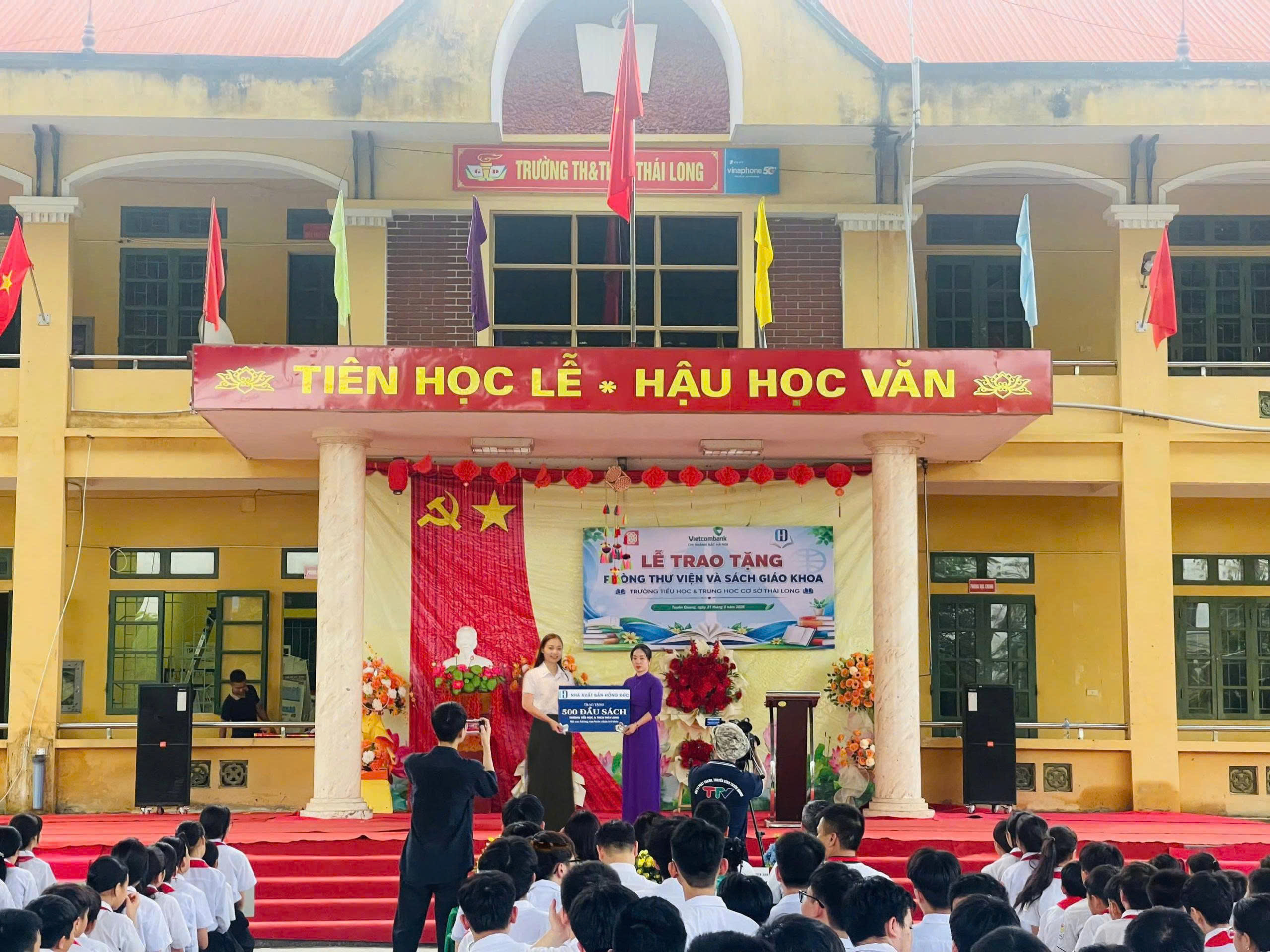 /mang-tri-thuc-len-vung-cao-n150.html